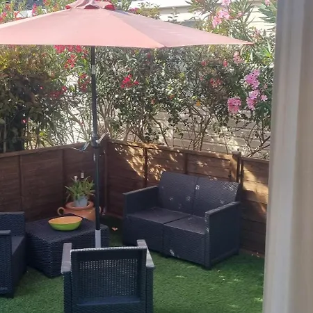 Mobil-home Grand Confort Proche De La Hébergement de vacances Hyères